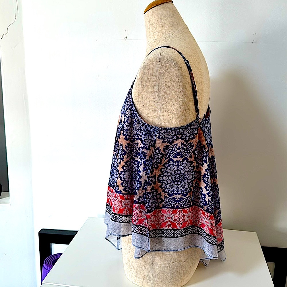 NWOT! BCBG MaxAzria Lined Handkerchief Style Top with Adjustable Straps XS - Picture 2 of 9